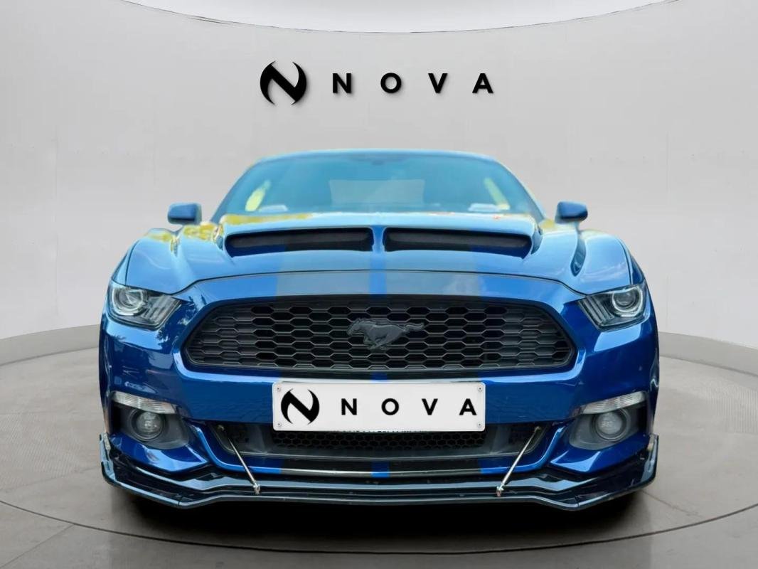 Ford Mustang - Photo 9