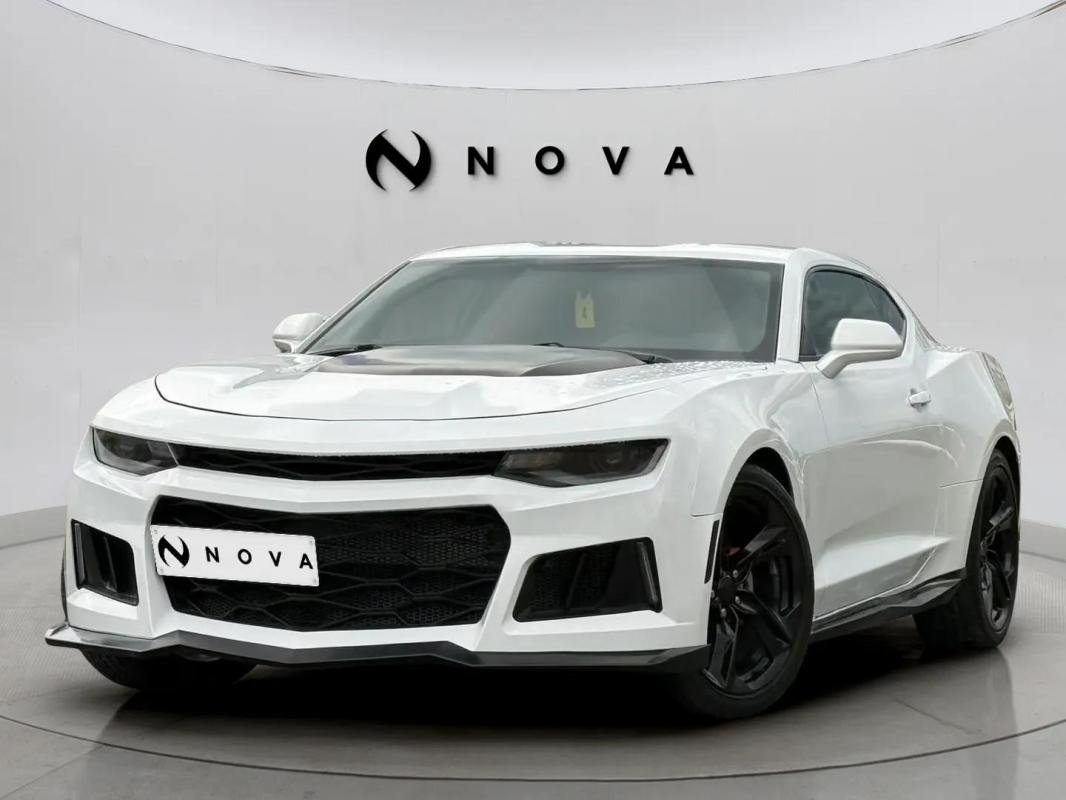 Chevrolet Camaro - Photo 1