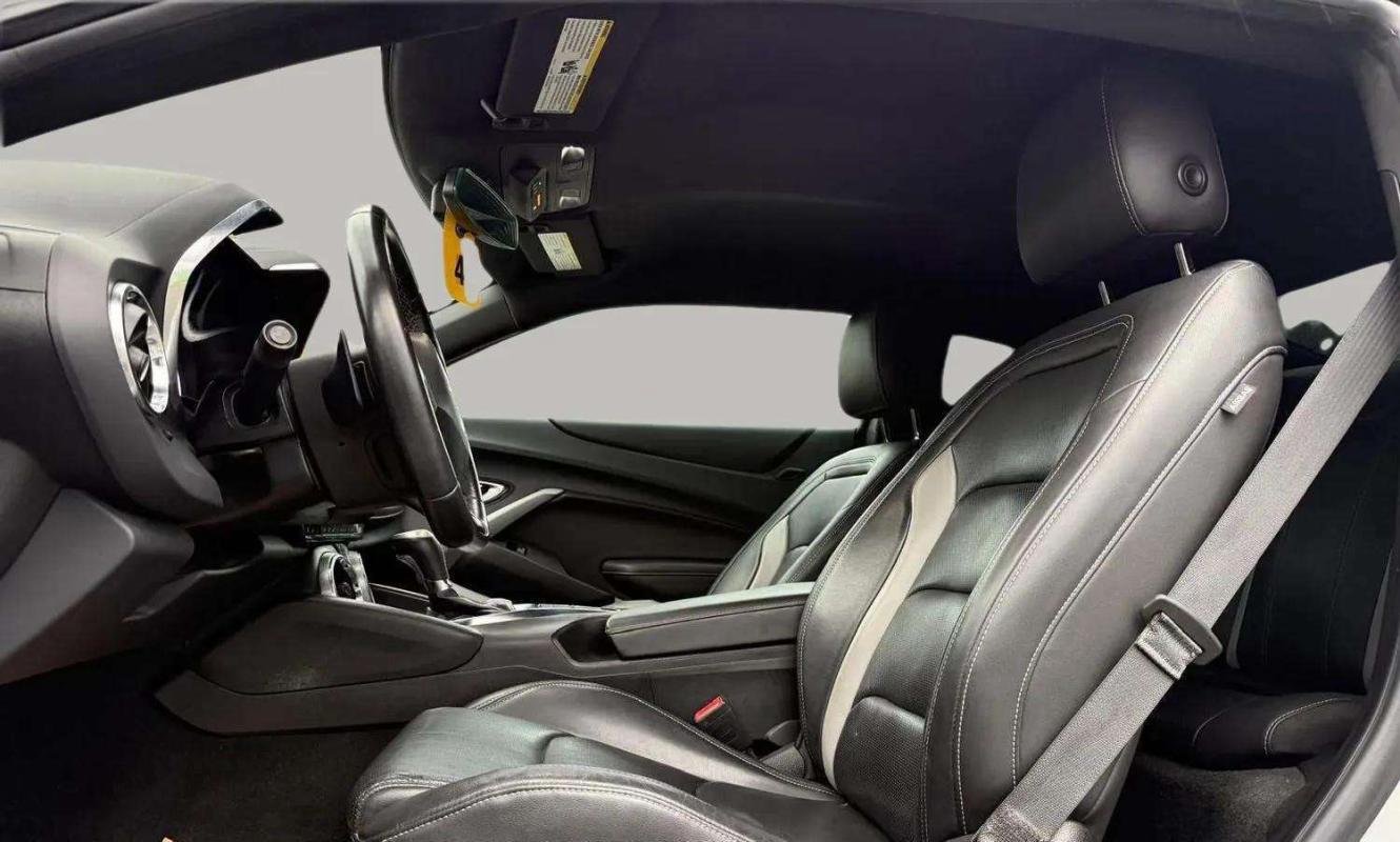 Chevrolet Camaro - Photo 12