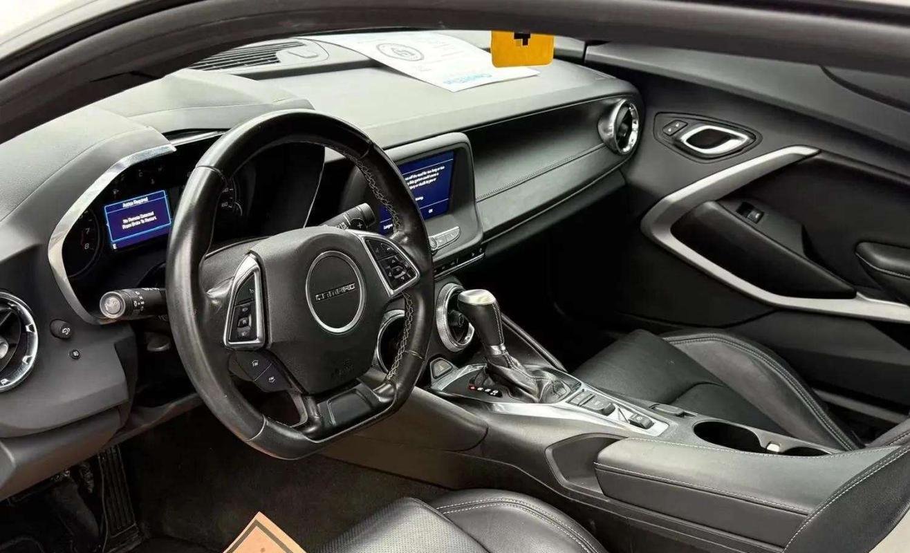 Chevrolet Camaro - Photo 9