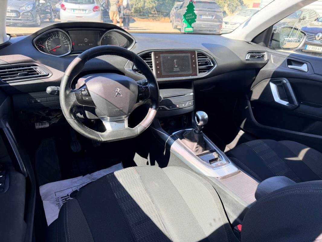 Peugeot 308 SW - Photo 17