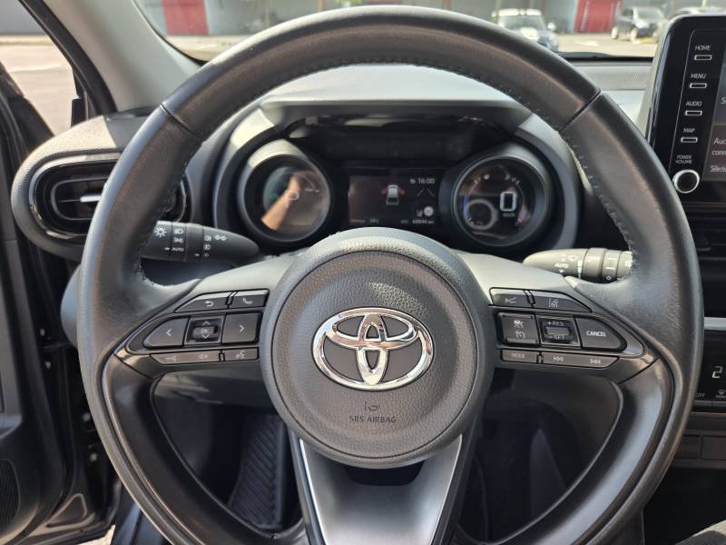 Toyota Yaris - Photo 11