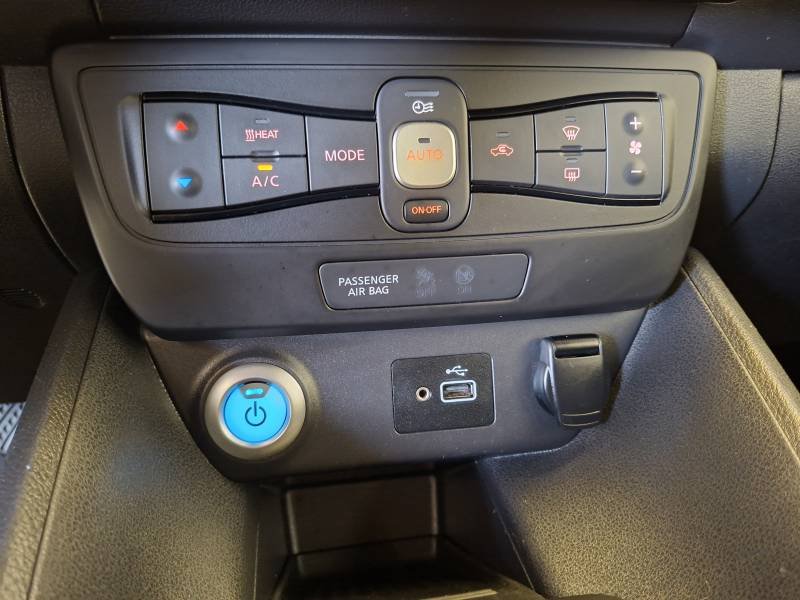 Nissan Leaf - Photo 11