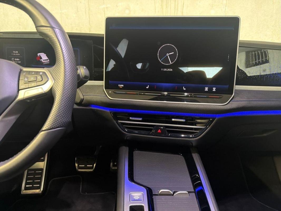 Volkswagen Passat - Photo 11