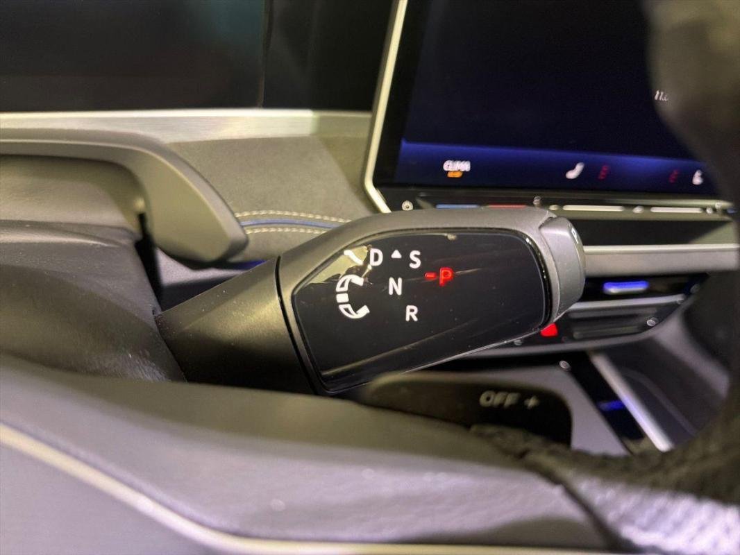 Volkswagen Passat - Photo 12