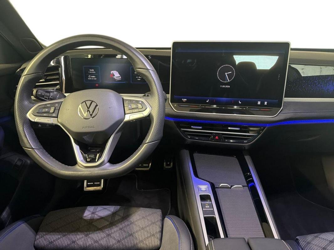 Volkswagen Passat - Photo 9