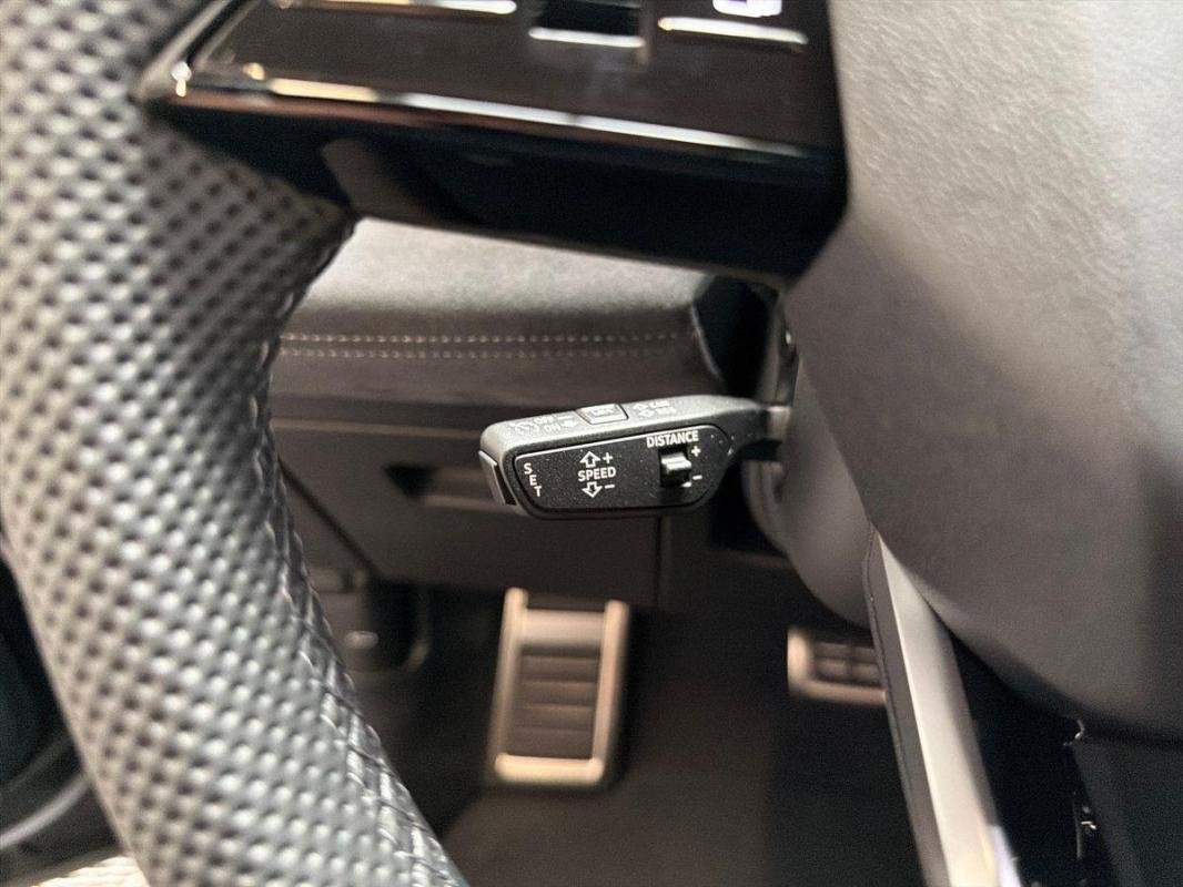 Audi SQ6 e-tron - Photo 21