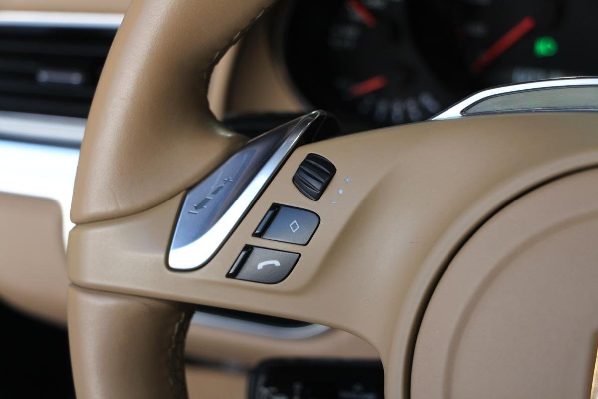 Porsche 911 - Photo 18