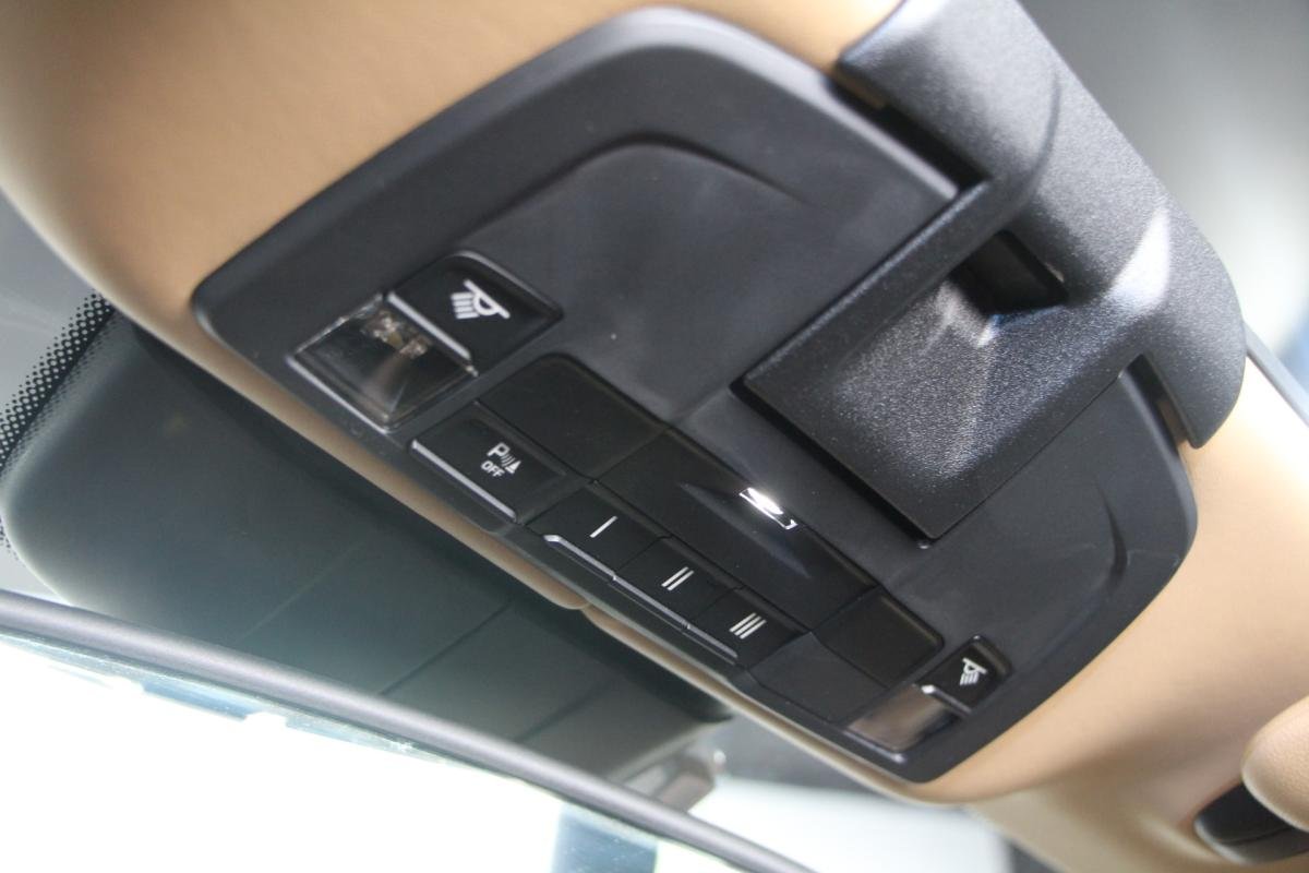 Porsche 911 - Photo 30