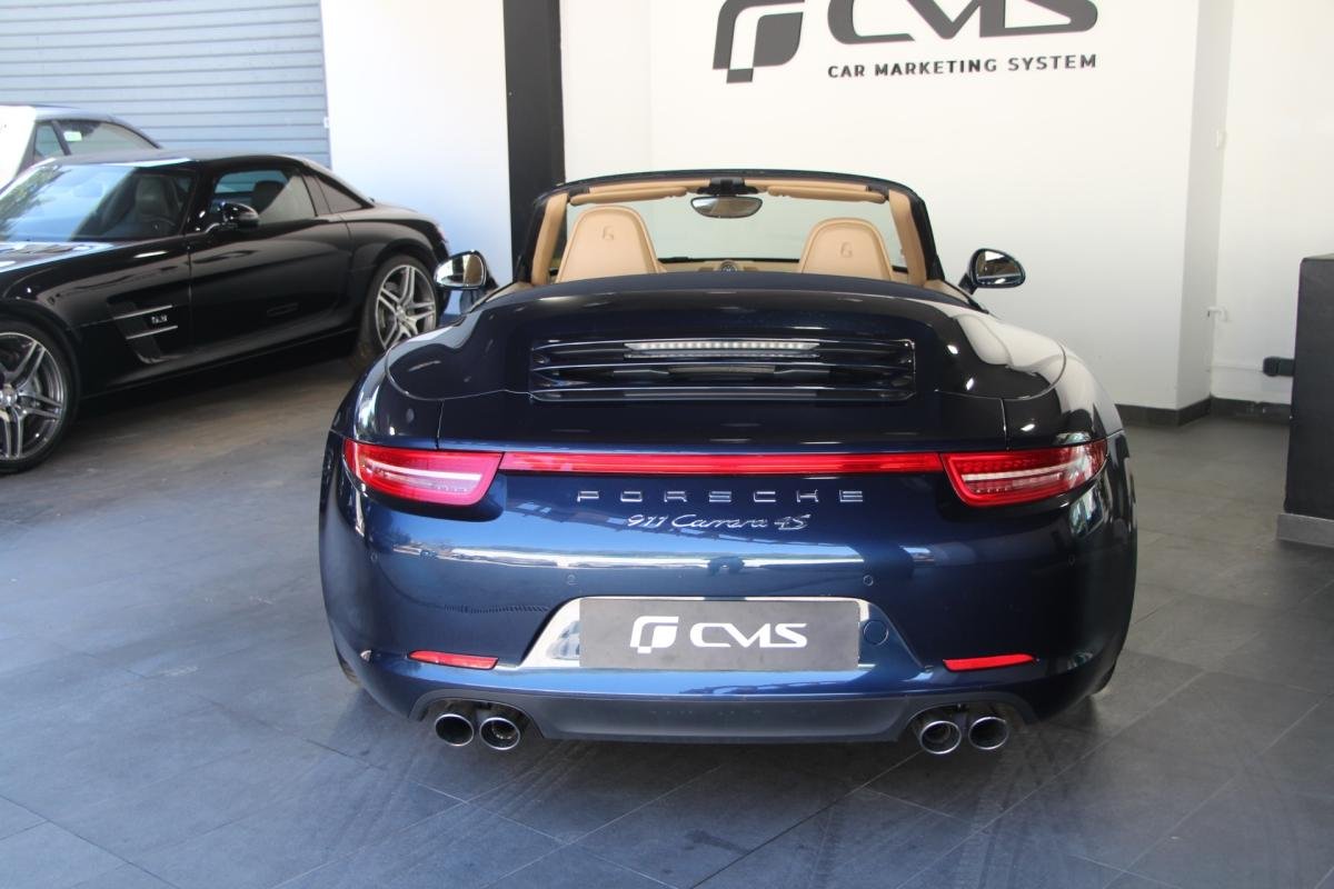 Porsche 911 - Photo 6