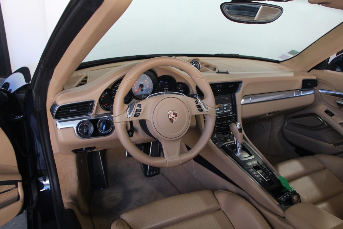 Porsche 911 - Photo 8