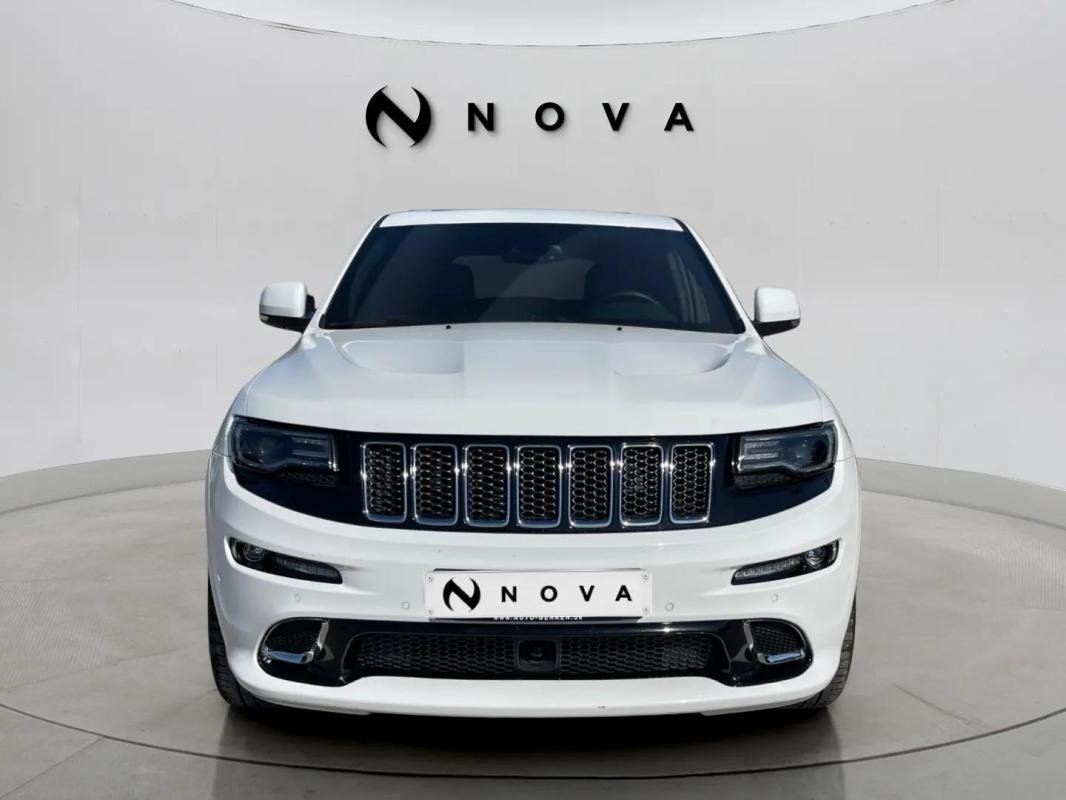 Jeep Grand Cherokee - Photo 8