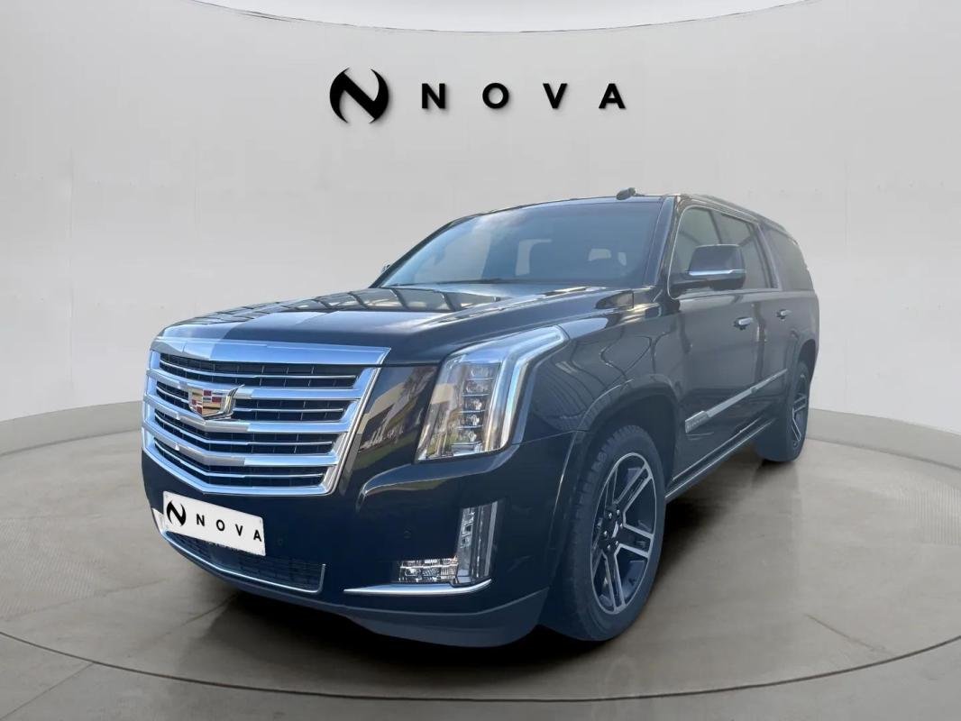Cadillac Escalade - Photo 1
