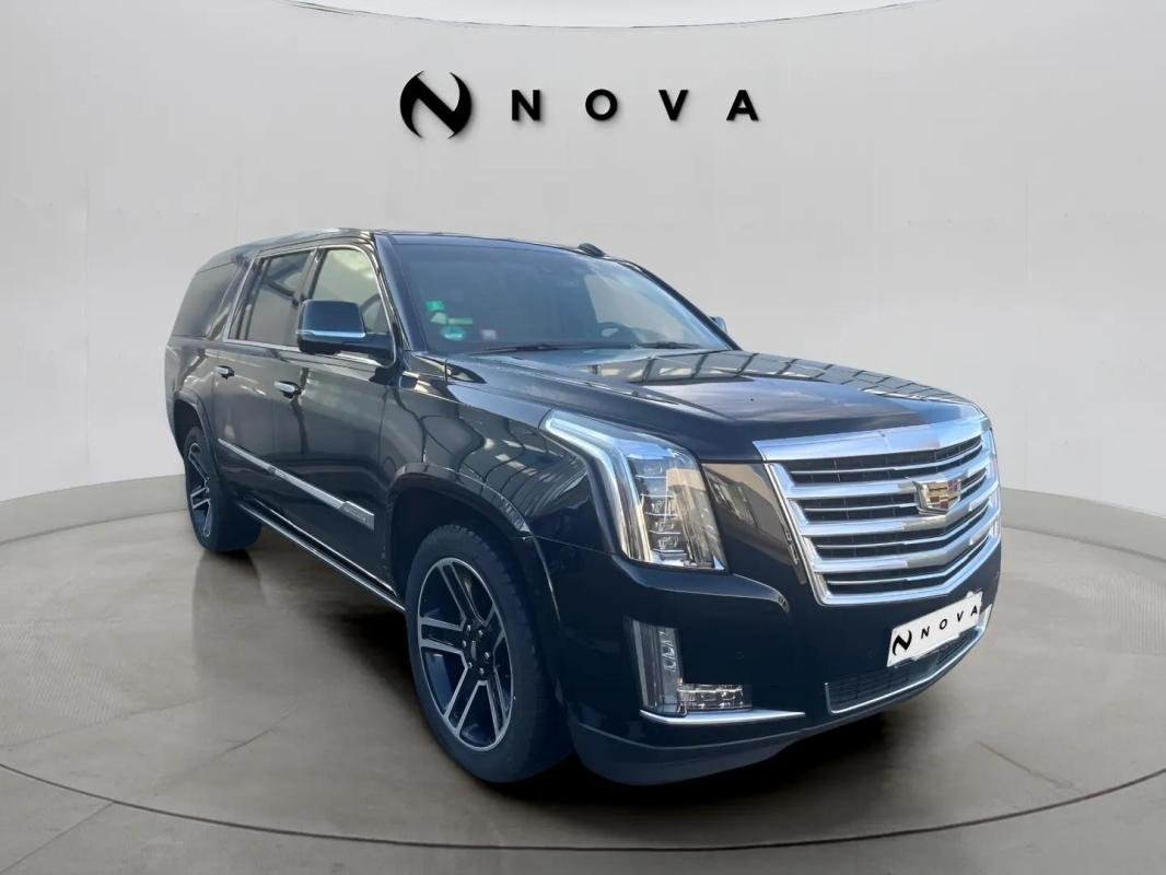 Cadillac Escalade - Photo 4