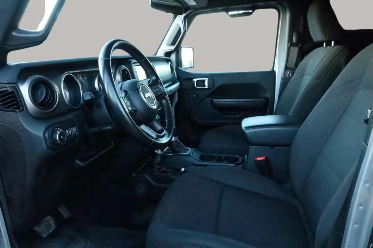 Jeep Wrangler - Photo 10