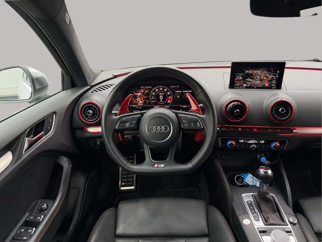 Audi S3 - Photo 8