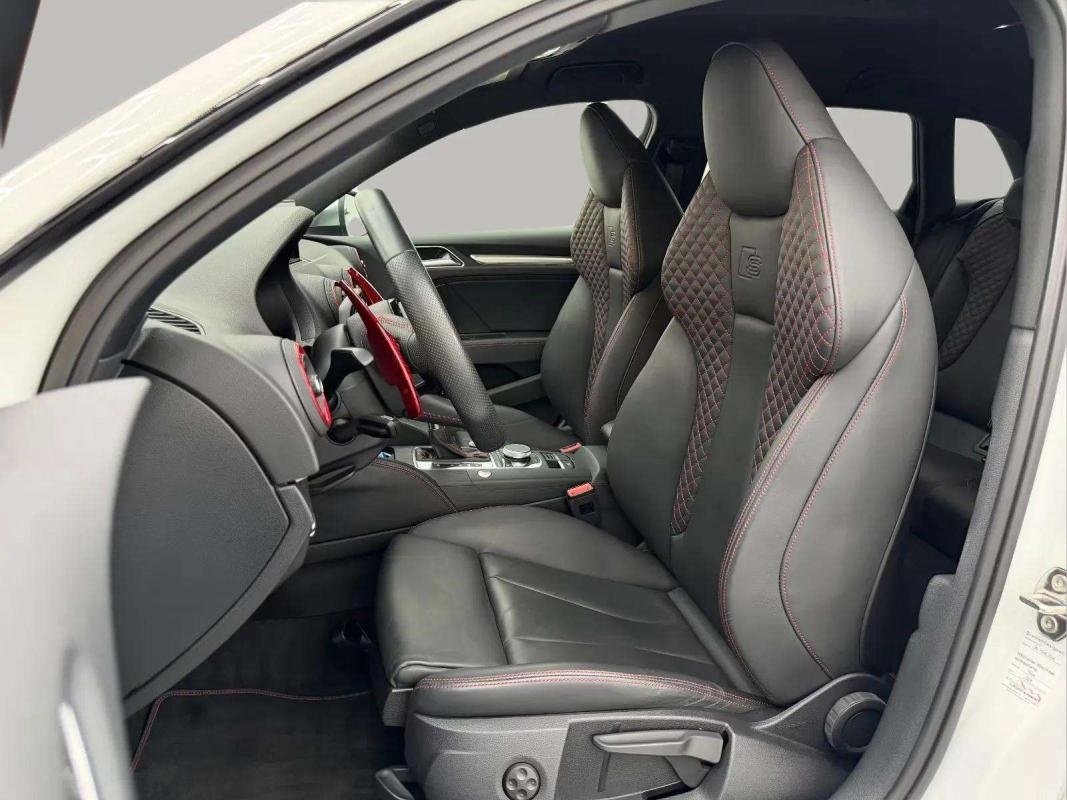 Audi S3 - Photo 10
