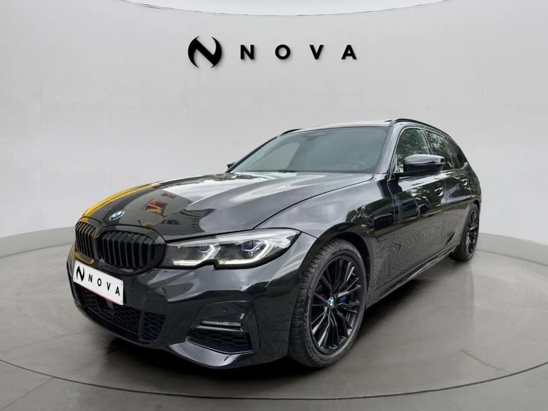 BMW 330e - Photo 1