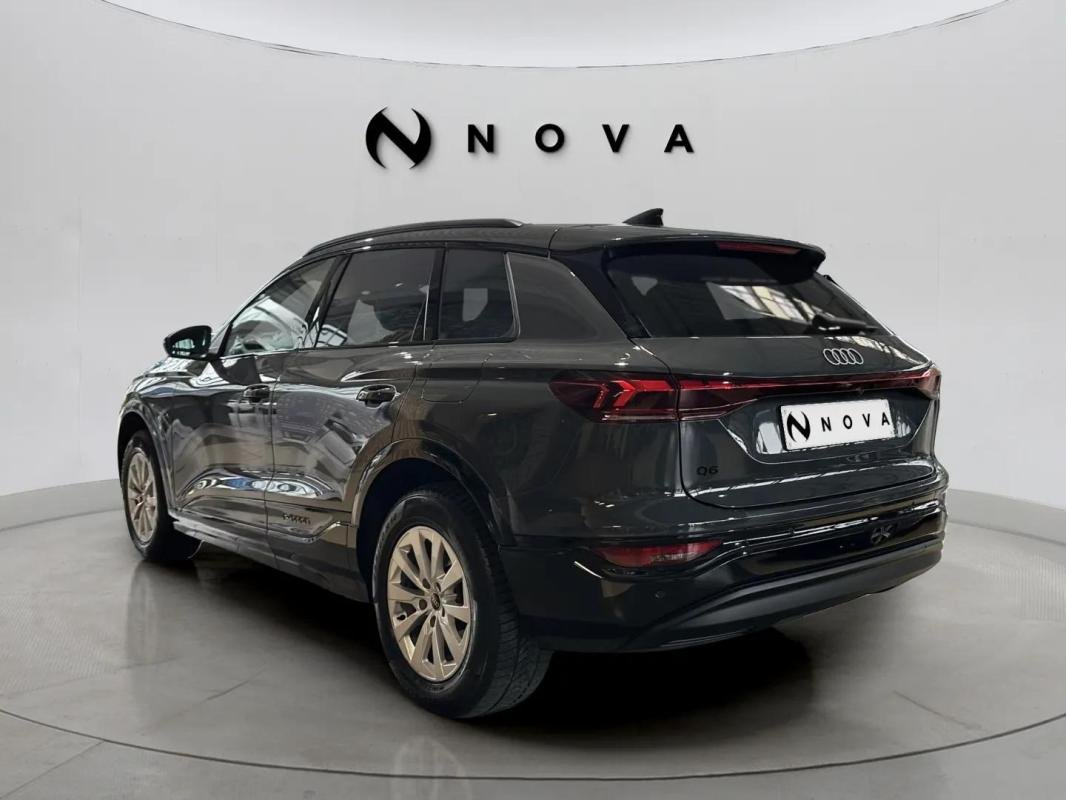 Audi q6 e-tron - Photo 2