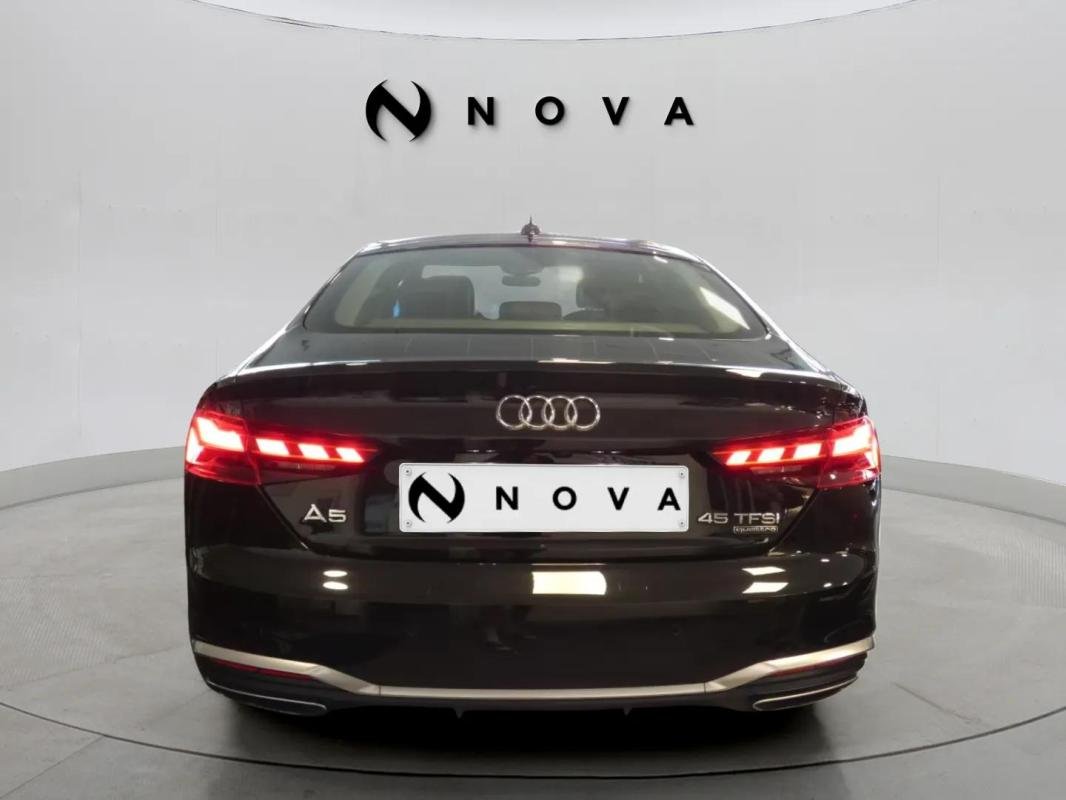 Audi A5 - Photo 3