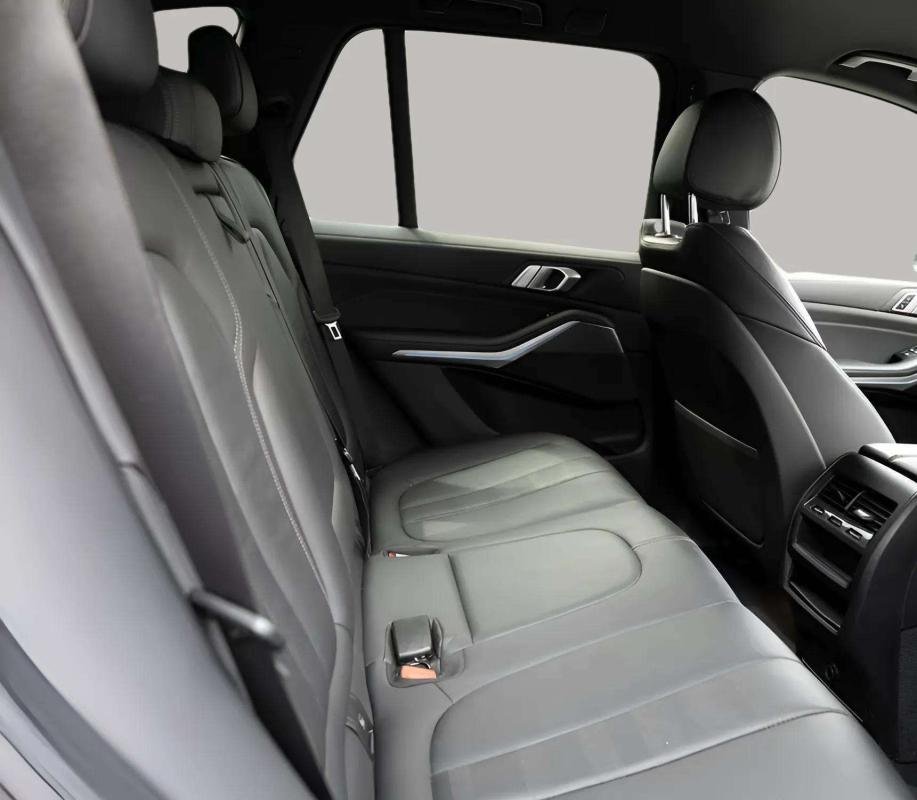 BMW X5 - Photo 8