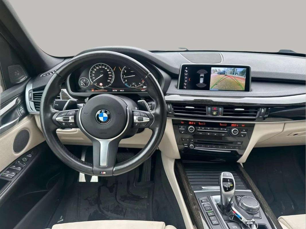 BMW X5 - Photo 8