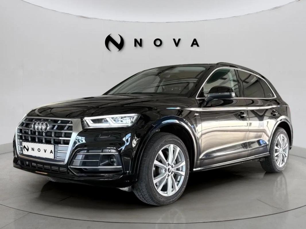 Audi Q5 - Photo 1