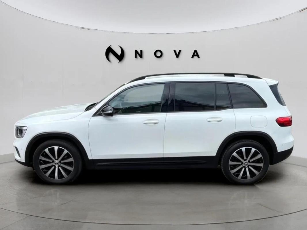 Mercedes GLB - Photo 2