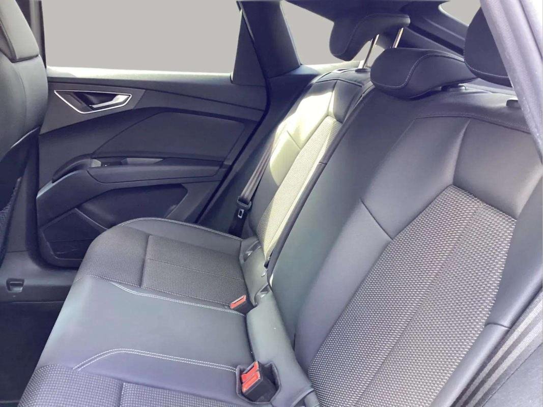 Audi Q4 e-tron - Photo 4