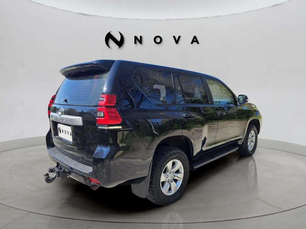 Toyota Land Cruiser - Photo 5