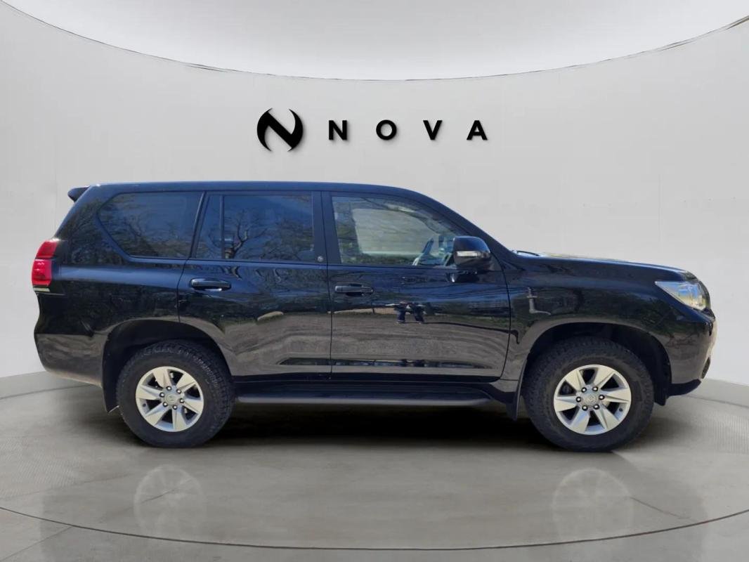 Toyota Land Cruiser - Photo 6