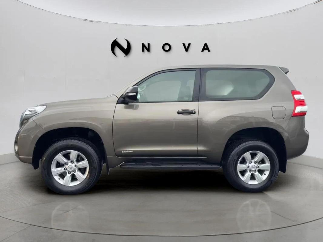 Toyota Land Cruiser - Photo 2