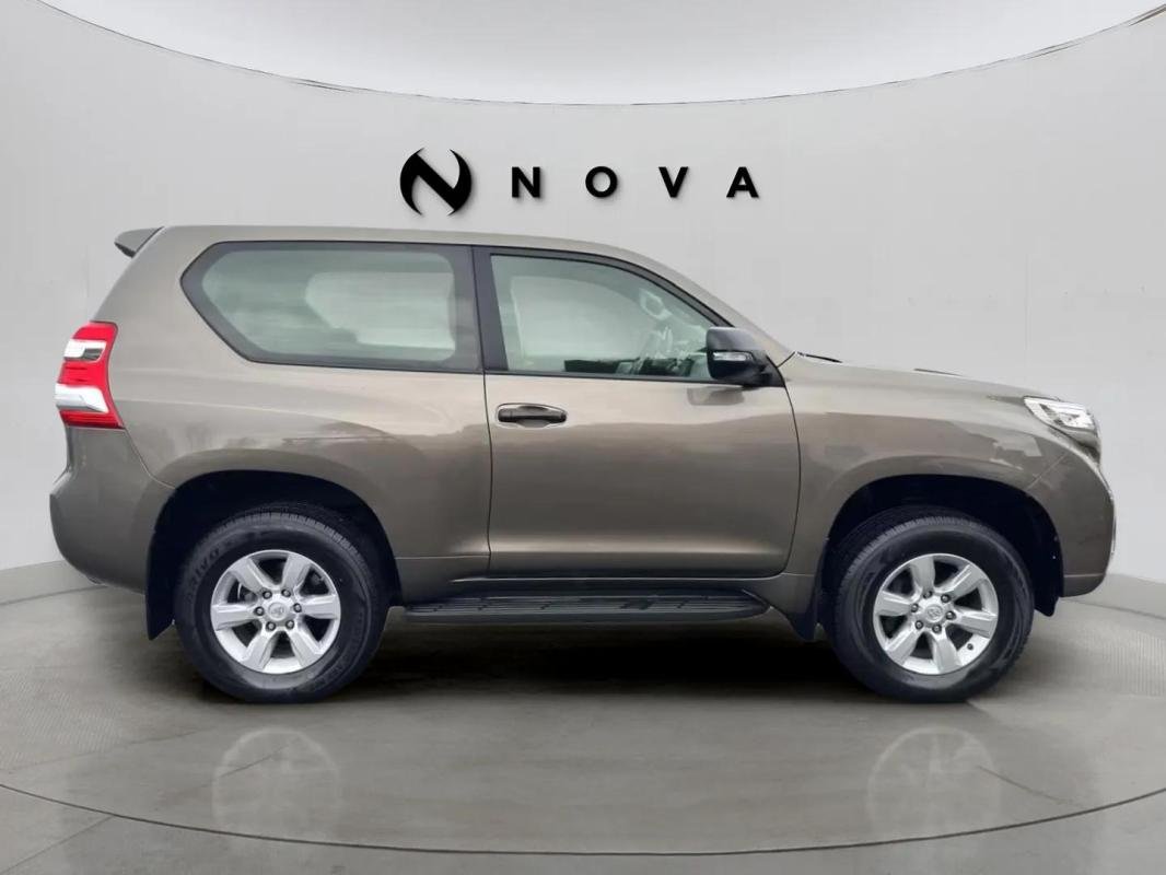 Toyota Land Cruiser - Photo 6