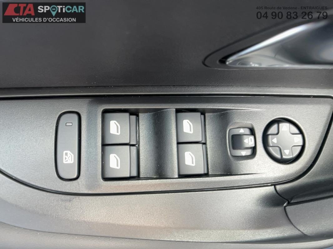 Peugeot 2008 - Photo 29