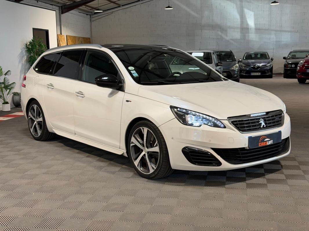 Peugeot 308 SW - Photo 1