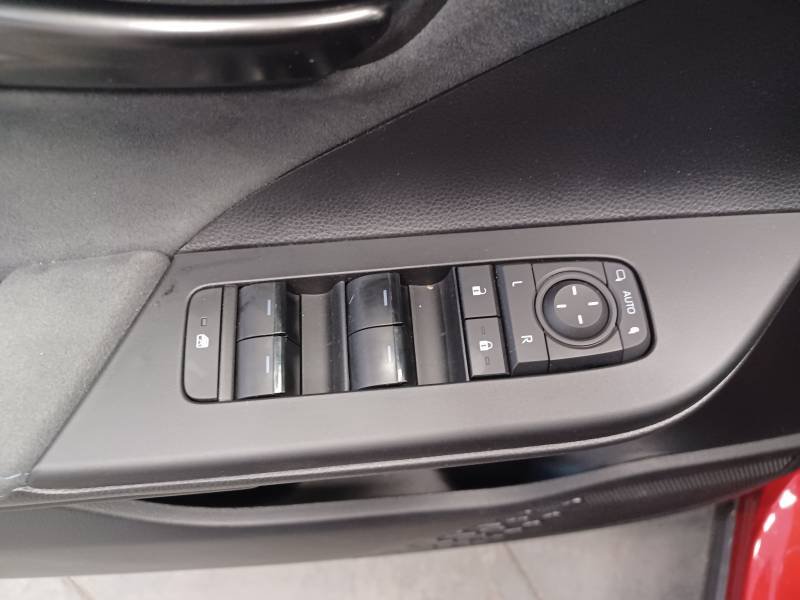 Toyota C-HR - Photo 26