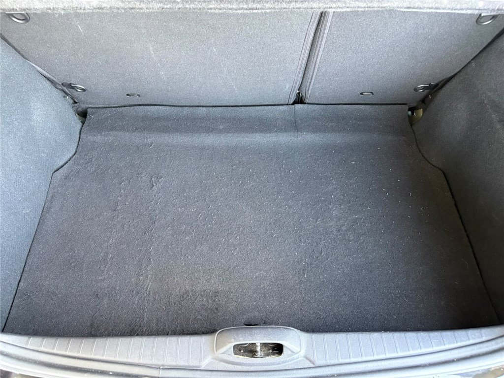 Peugeot 208 - Photo 10
