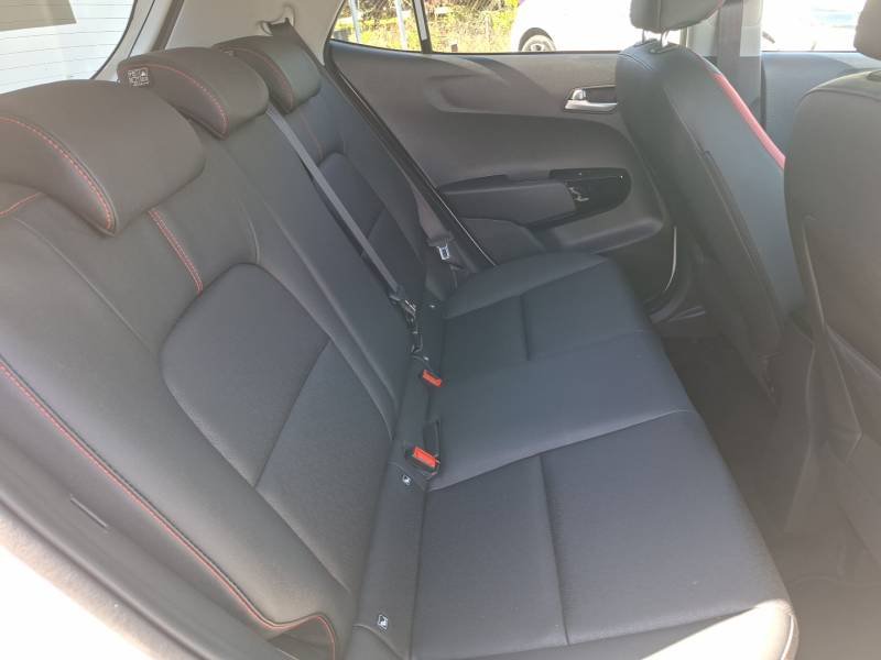 Kia Picanto - Photo 17