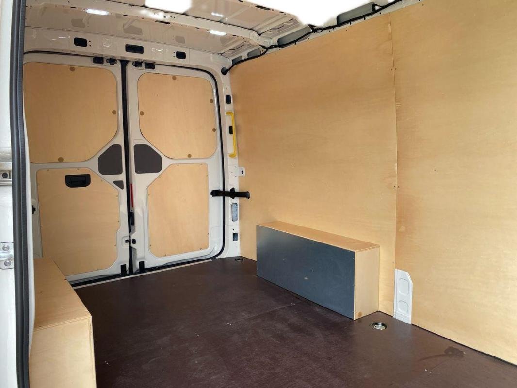 Volkswagen Crafter - Photo 23