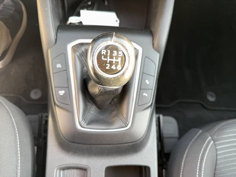 Ford Kuga - Photo 35