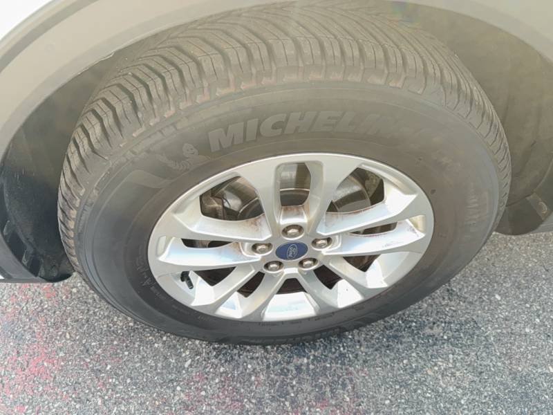 Ford Kuga - Photo 9
