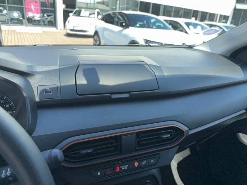 Dacia Sandero - Photo 24