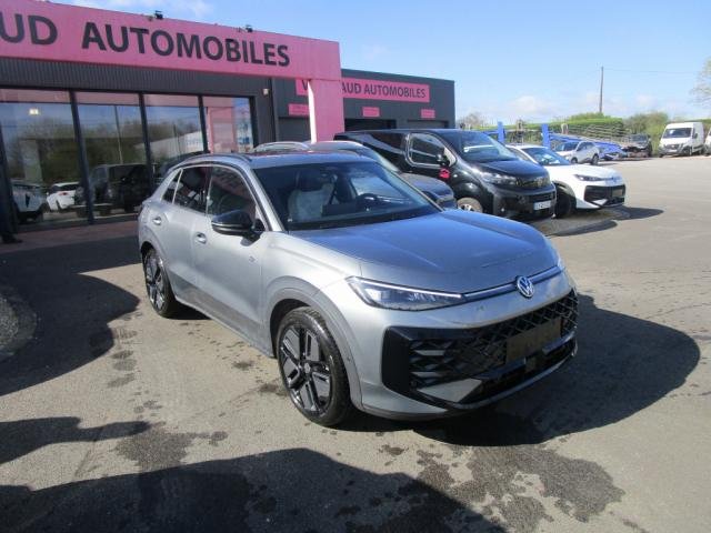 Volkswagen T-Roc - Photo 1