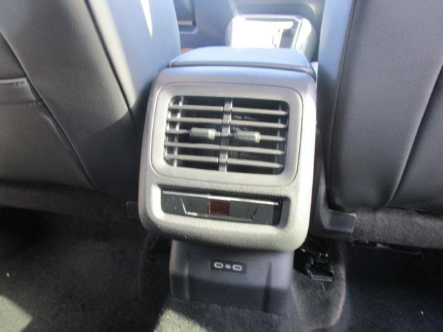 Volkswagen T-Roc - Photo 15