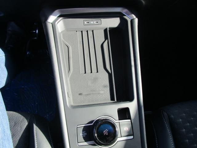 Volkswagen T-Roc - Photo 18