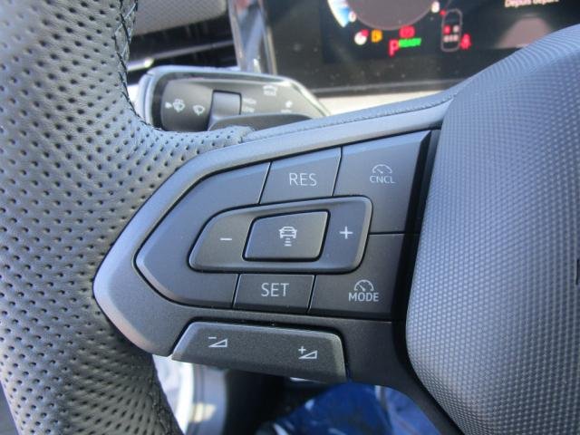 Volkswagen T-Roc - Photo 25