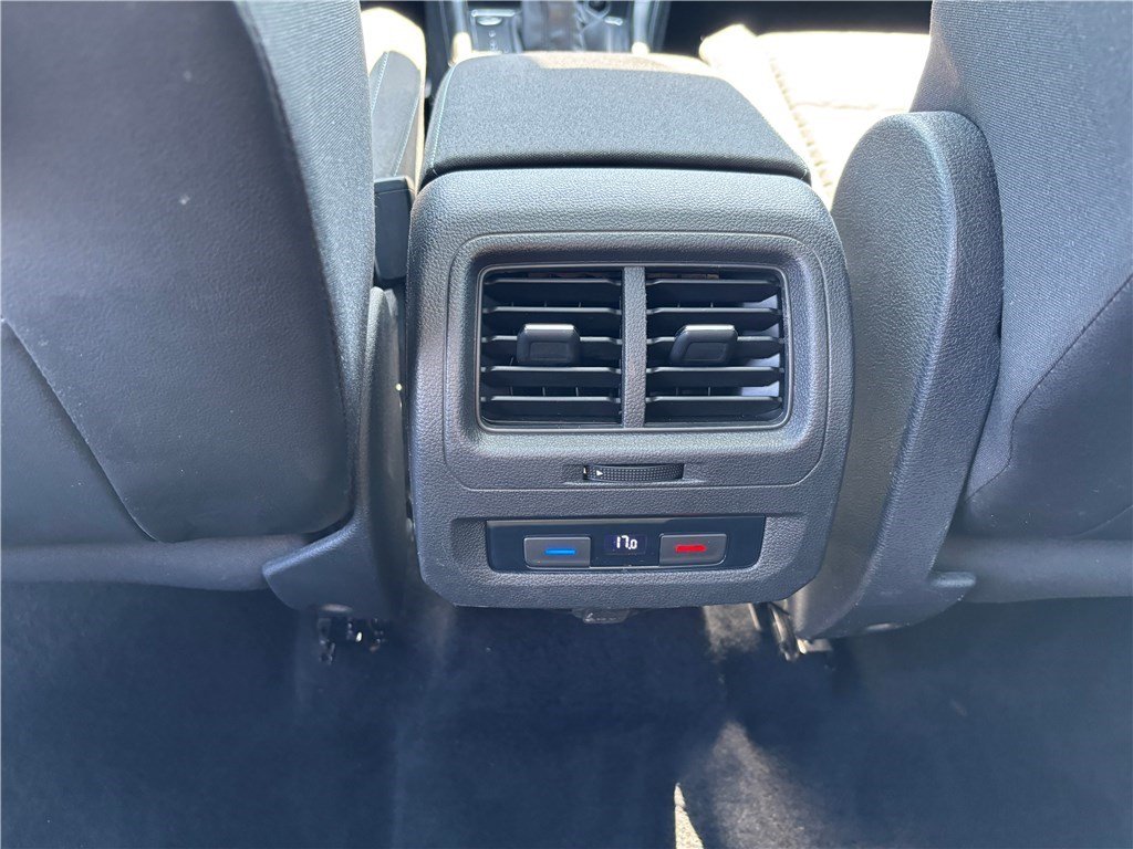 Volkswagen Touran - Photo 12