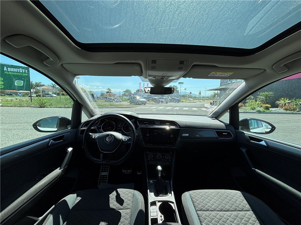 Volkswagen Touran - Photo 13