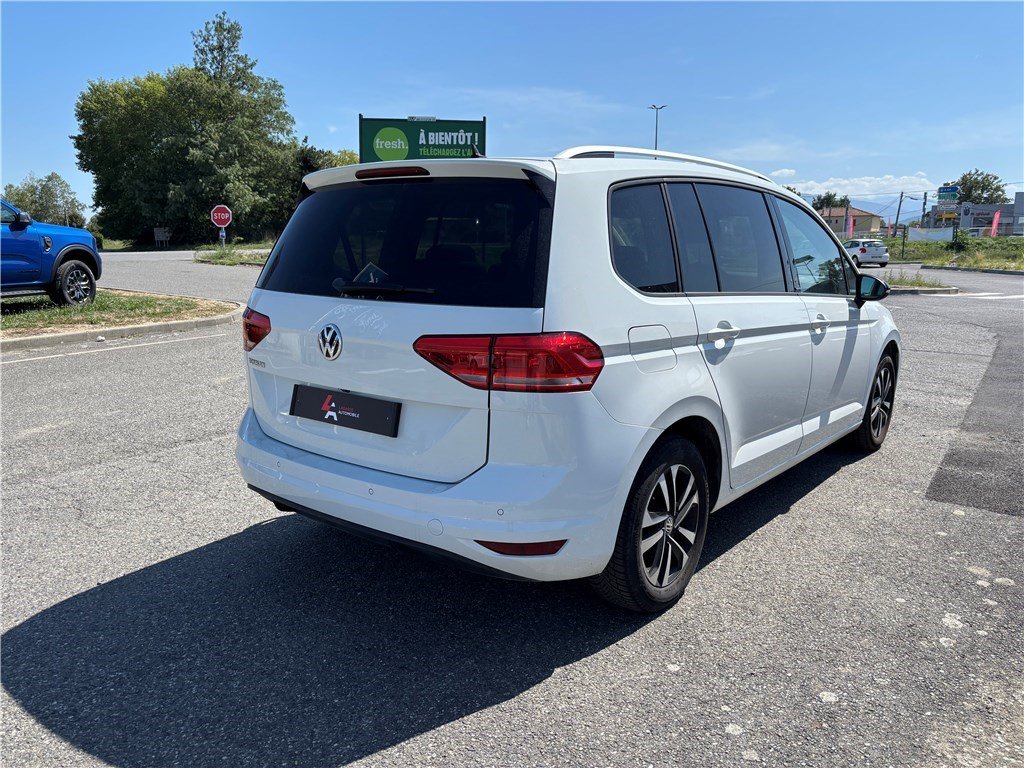 Volkswagen Touran - Photo 7