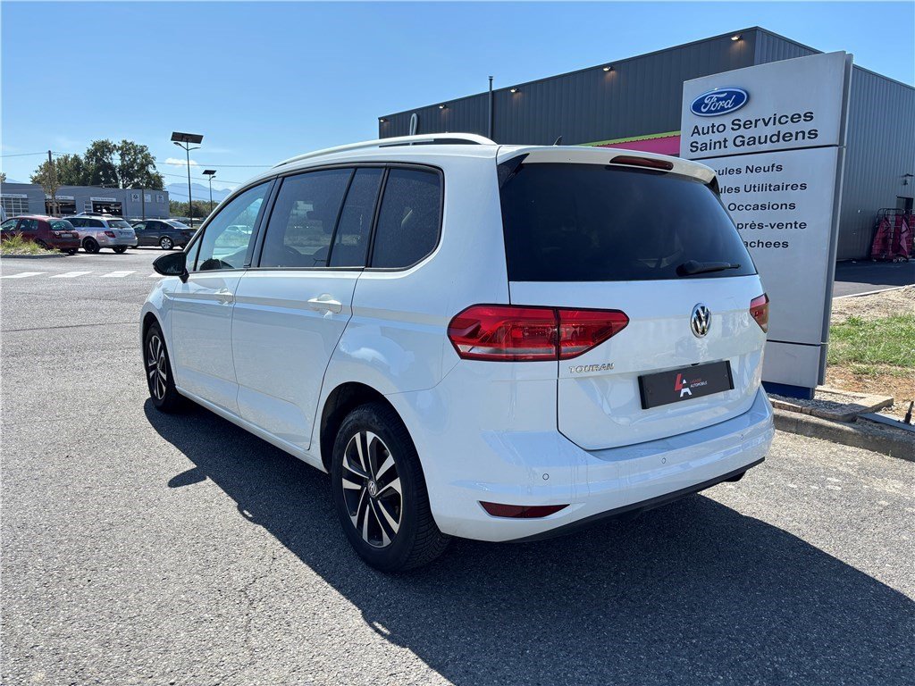 Volkswagen Touran - Photo 8